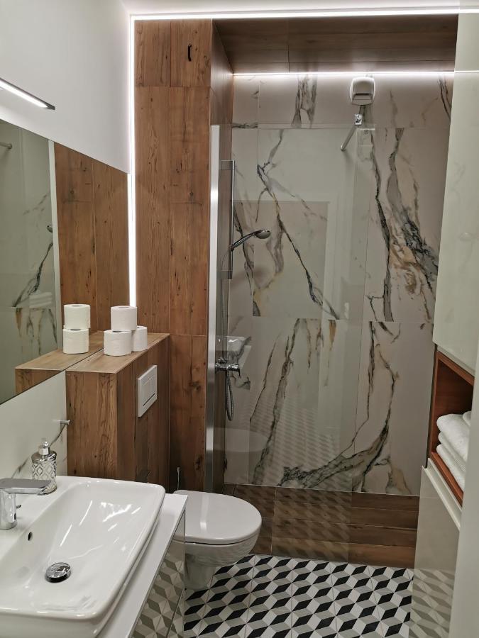 Zajezdnia Wrzeszcz Apartamenty Gdańsk Buitenkant foto