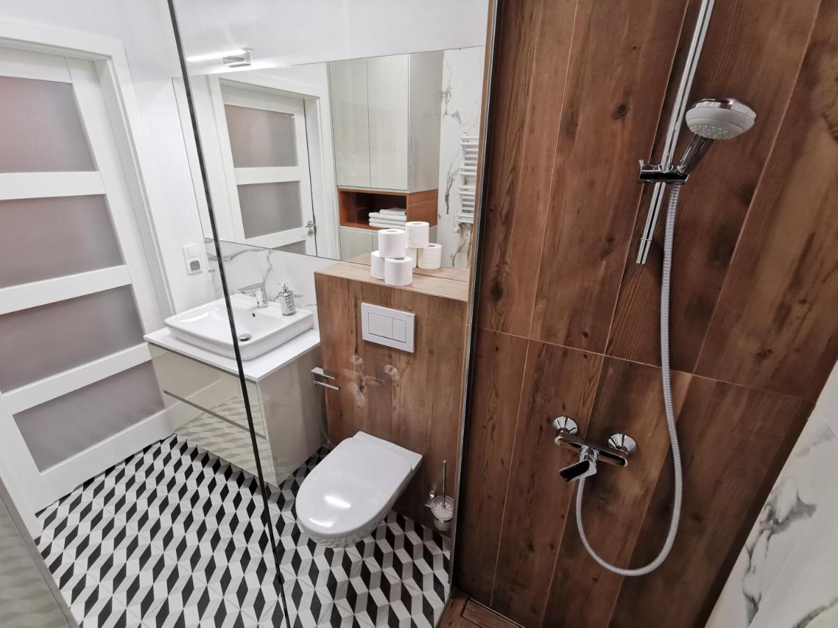 Zajezdnia Wrzeszcz Apartamenty Gdańsk Buitenkant foto