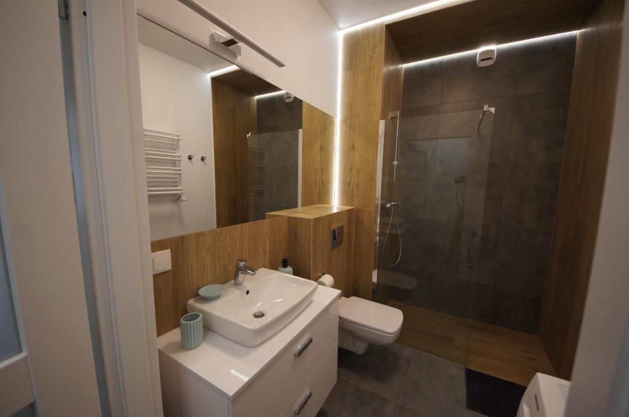 Zajezdnia Wrzeszcz Apartamenty Gdańsk Buitenkant foto