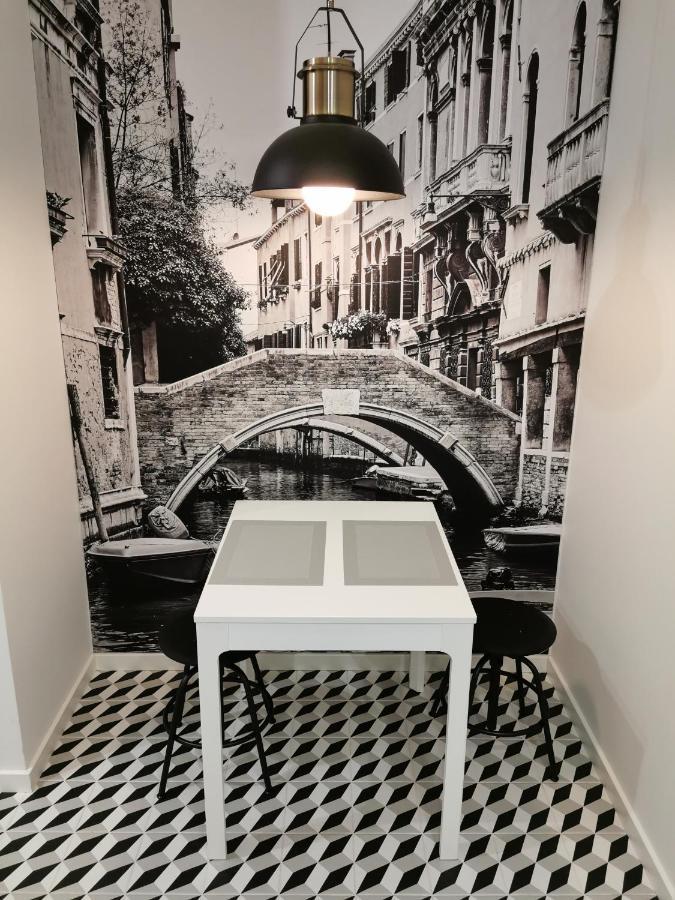 Zajezdnia Wrzeszcz Apartamenty Gdańsk Buitenkant foto