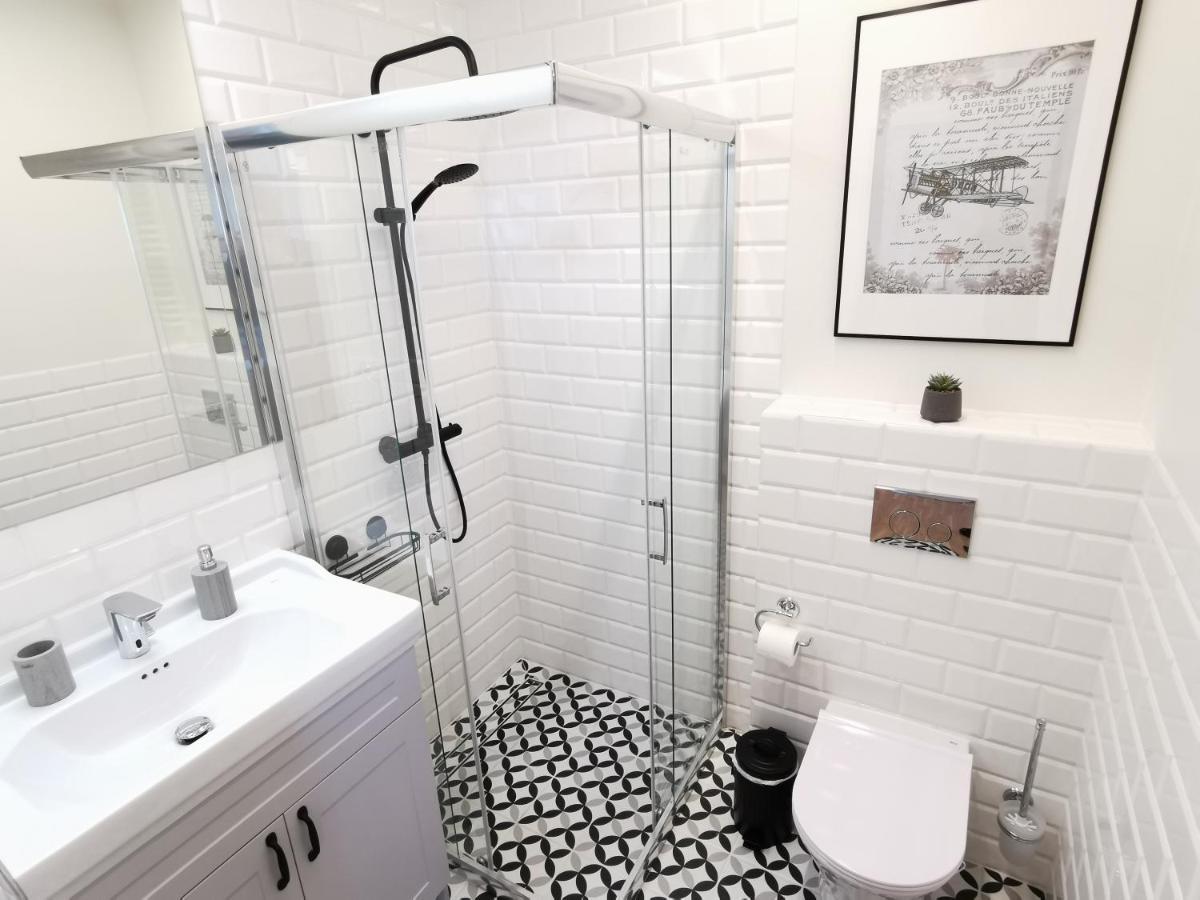 Zajezdnia Wrzeszcz Apartamenty Gdańsk Buitenkant foto
